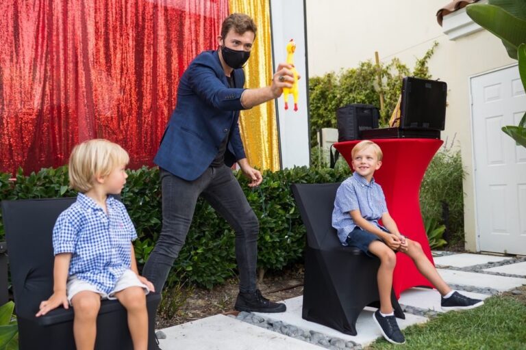 Omni Magic magician Dylan performing for kids at a birthday party