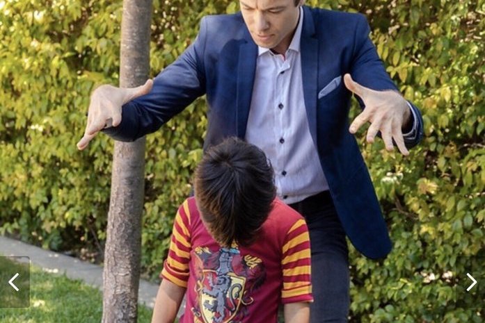 Omni Magic magician Dylan performing for kids at a birthday party